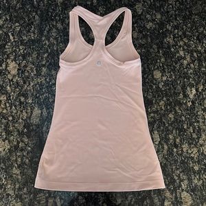 NWOT LULULEMON TANK